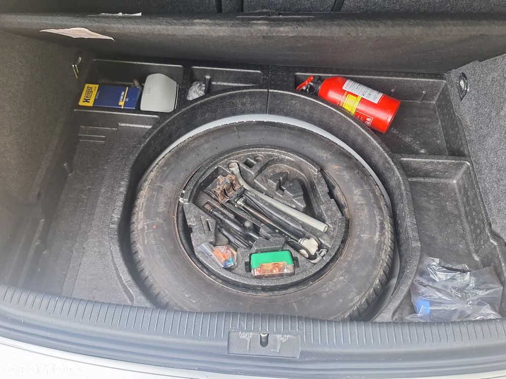 Volkswagen Golf - 15