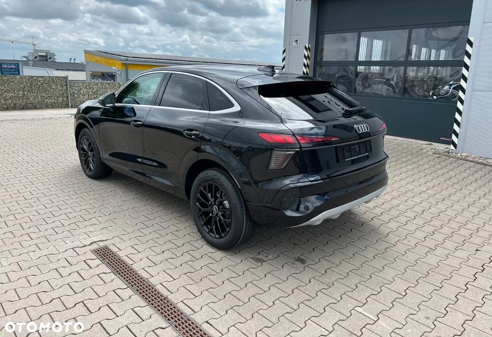 Audi Q3 TFSI mHEV 110 kW S tronic - 11