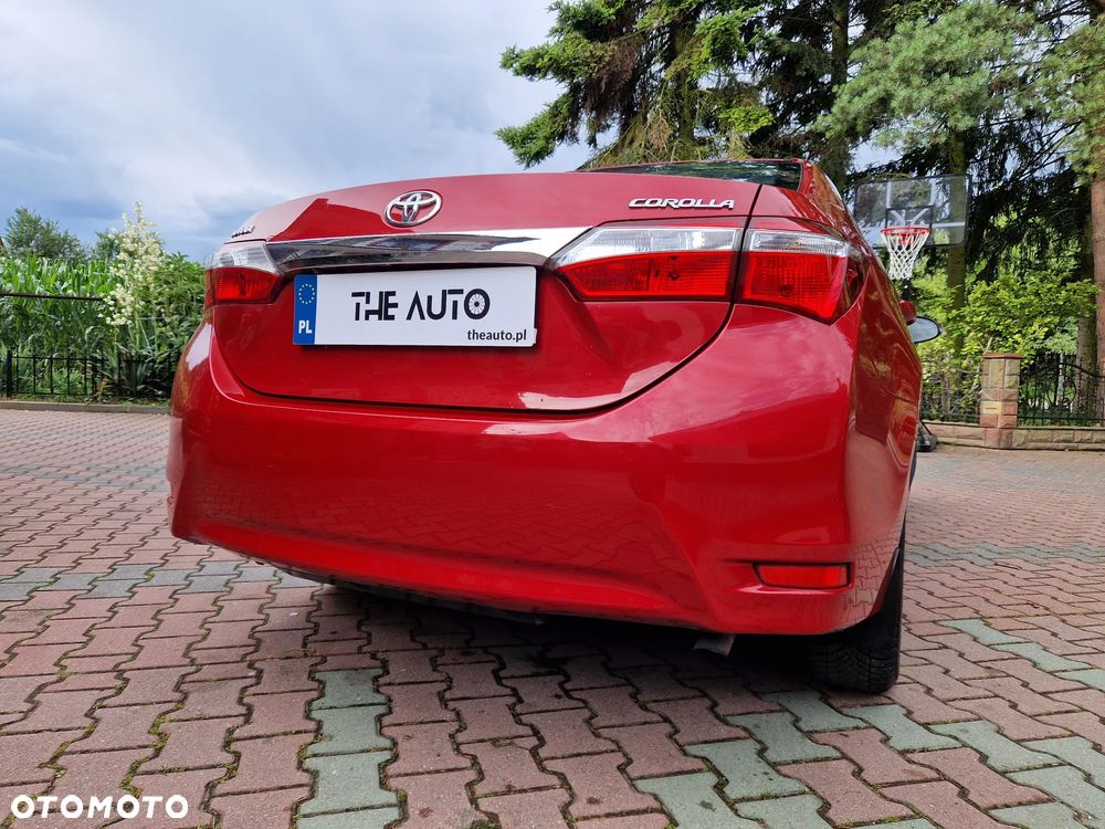 Toyota Corolla 1.6 Premium + - 5