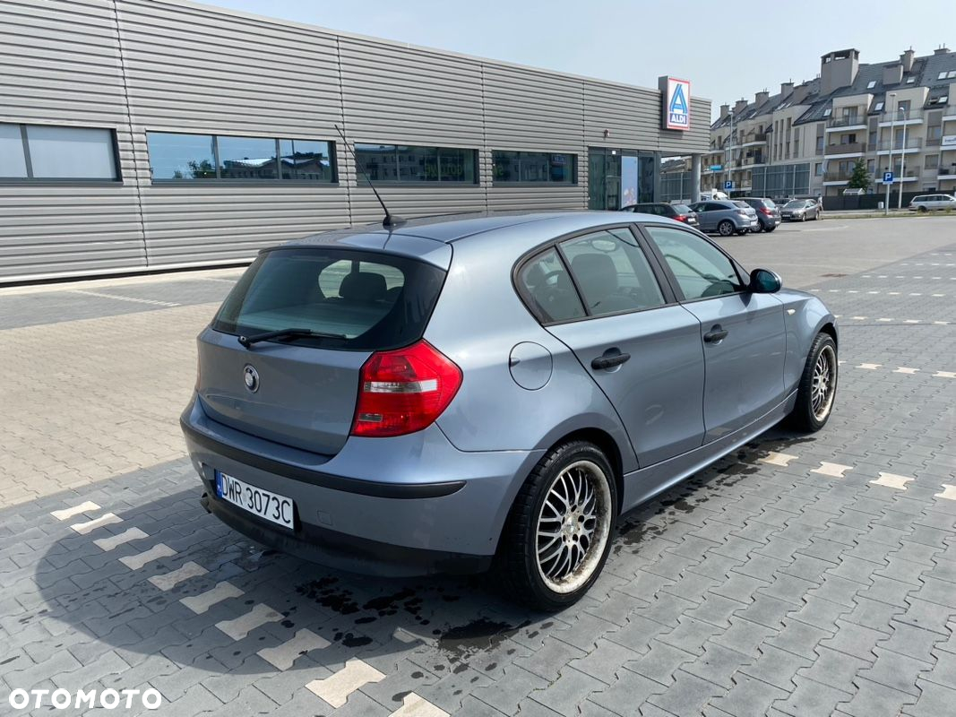 BMW Seria 1 116i - 5