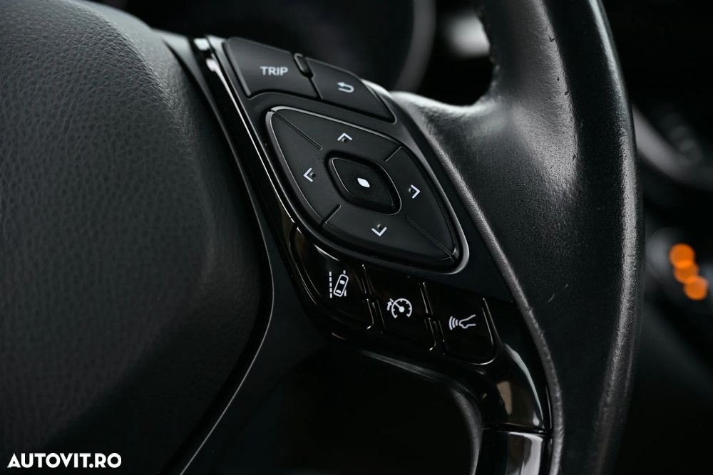 Toyota C-HR Flow - 27