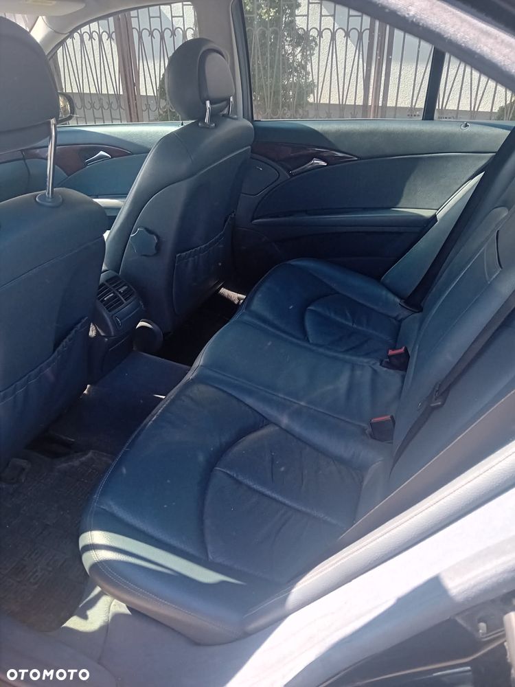 Mercedes-Benz Klasa E 220 CDI Classic - 9