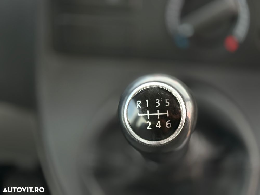 Volkswagen Transporter Doka Syncro 4Motion Utilitara - 10
