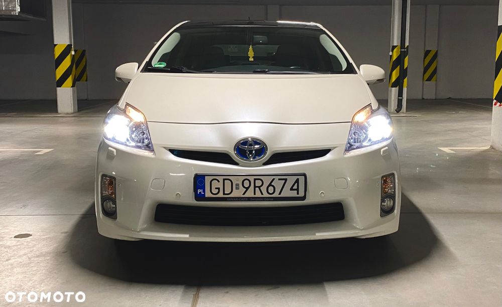 Toyota Prius (Hybrid) Life - 2