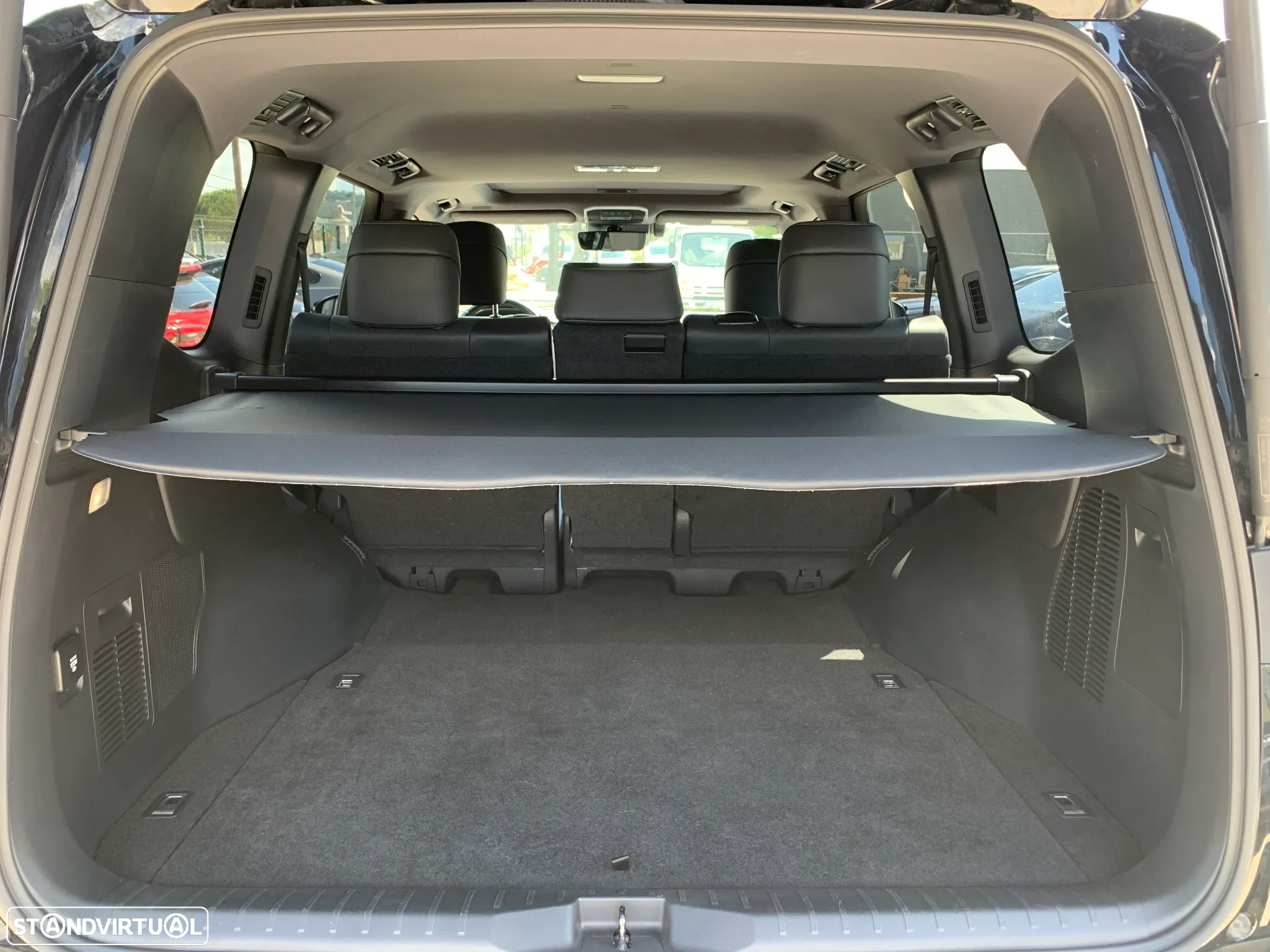 Toyota Land Cruiser - 13