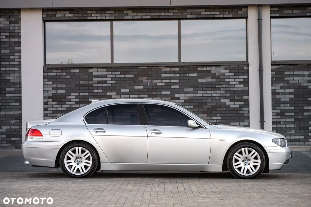 BMW Seria 7 735i - 3