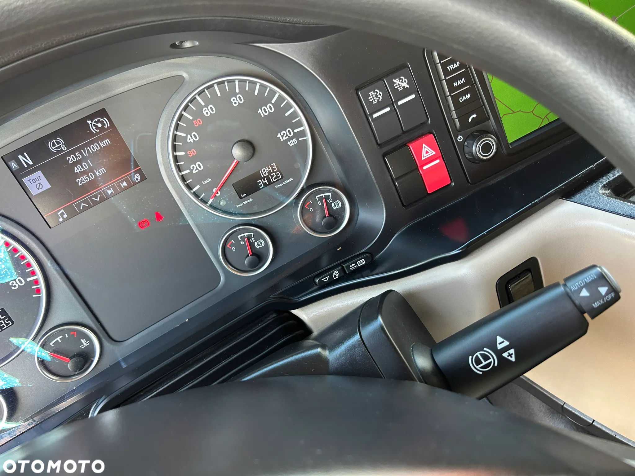 MAN TGX 26.460 KM / BDF 6x2 / AUTOMAT / RETARDER / 3 OSIE !! - 33