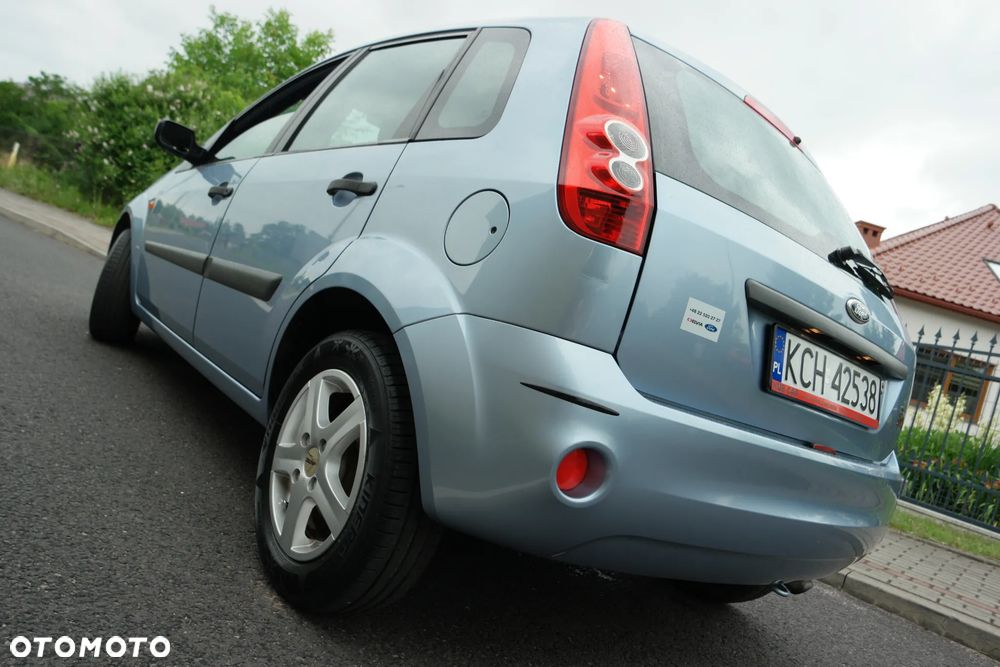 Ford Fiesta - 34