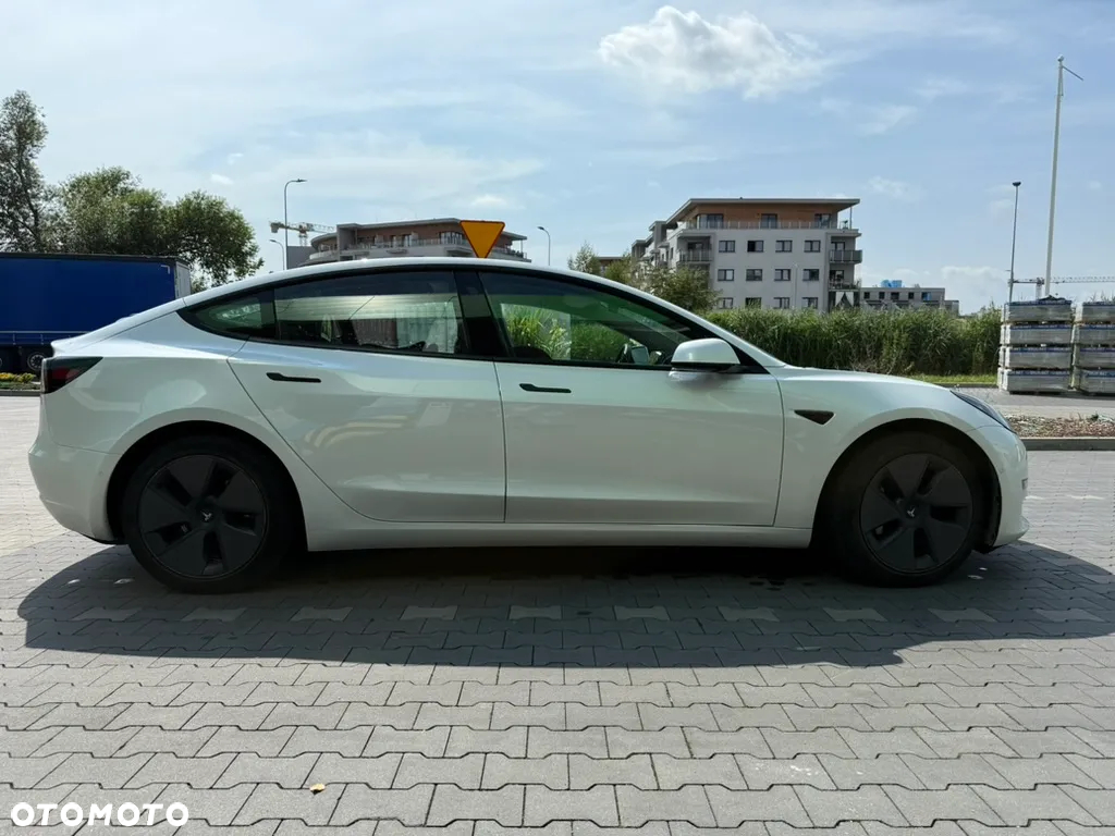 Tesla Model 3 Long Range AWD - 4