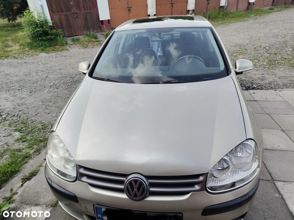 Volkswagen Golf - 1