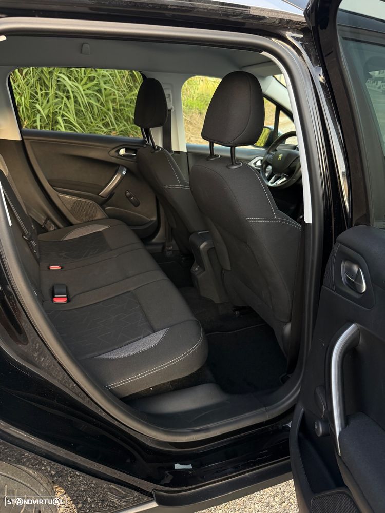 Peugeot 2008 PureTech 82 Urban Move - 18