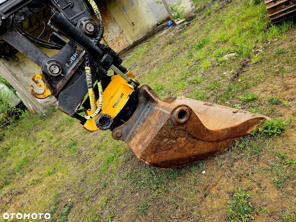 Volvo EC 250 EL - 12