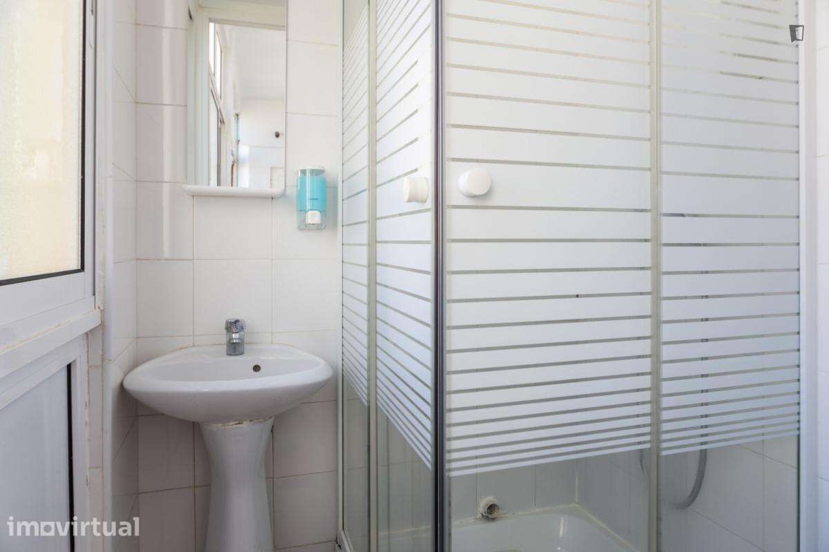 Quarto - localizado em Arroios Lisbon - Grande imagem: 2/14