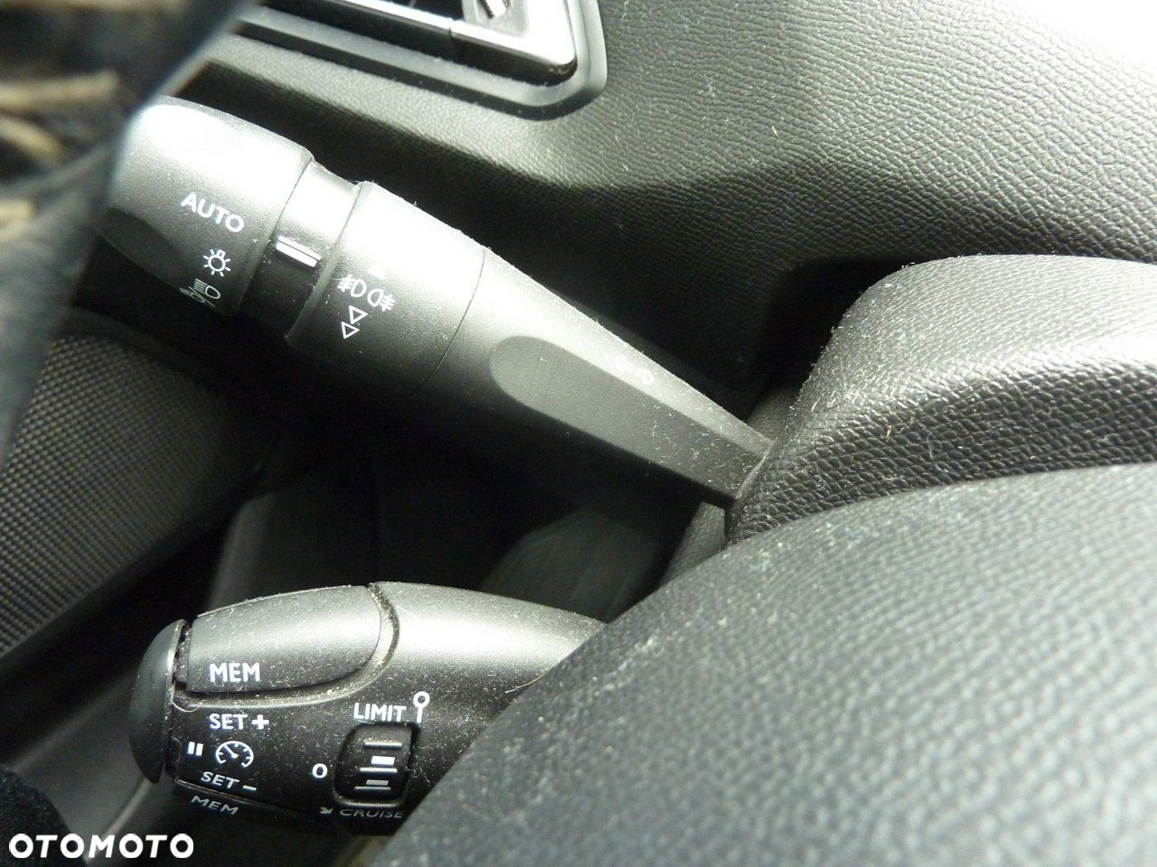 Peugeot 308 - 32
