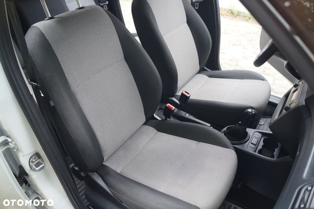 Skoda Roomster 1.2 TSI Active - 25