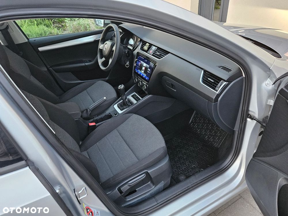 Skoda Octavia 1.6 TDI Edition - 8