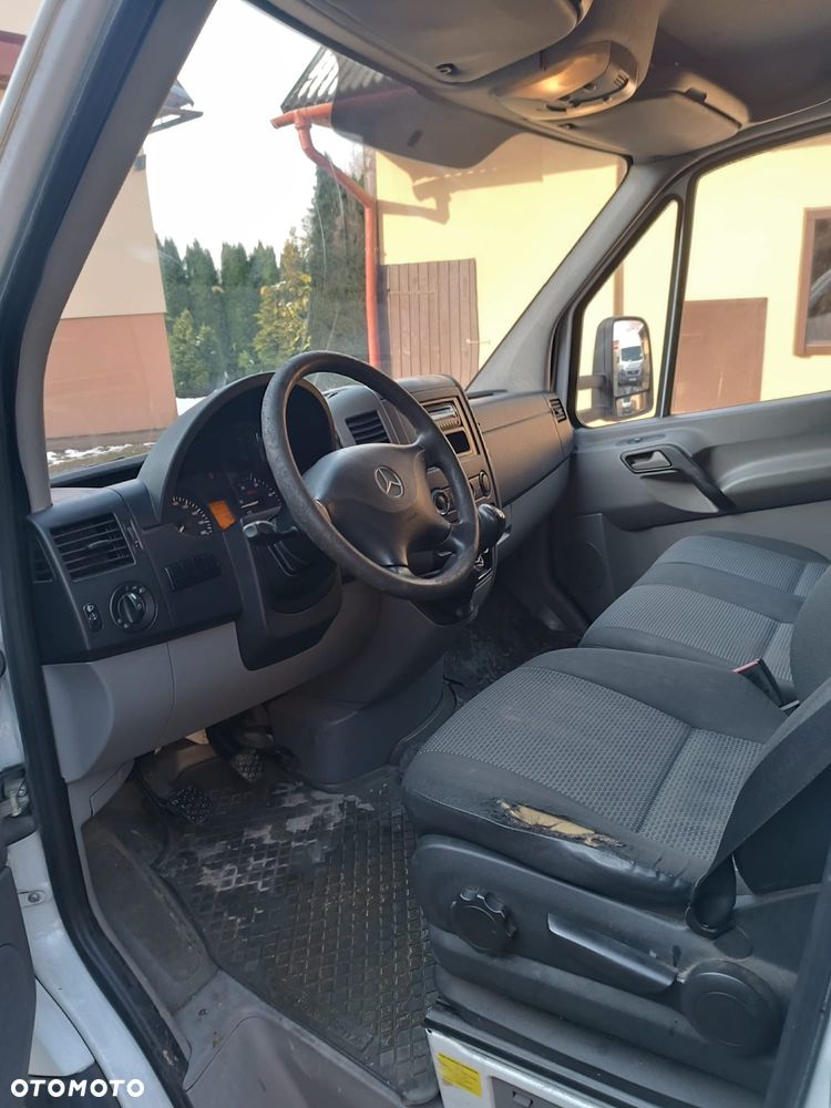 Mercedes-Benz SPRINTER - 12