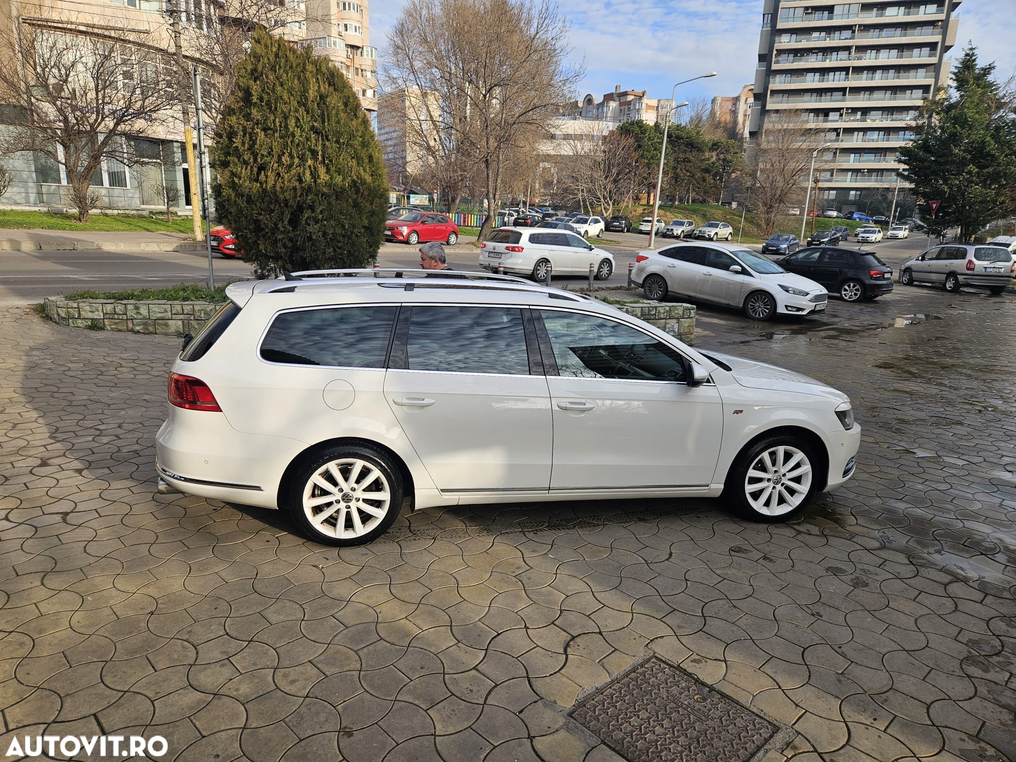 Volkswagen Passat 2.0 TDI BlueMotion Tehnology 4Motion DSG Highline - 3