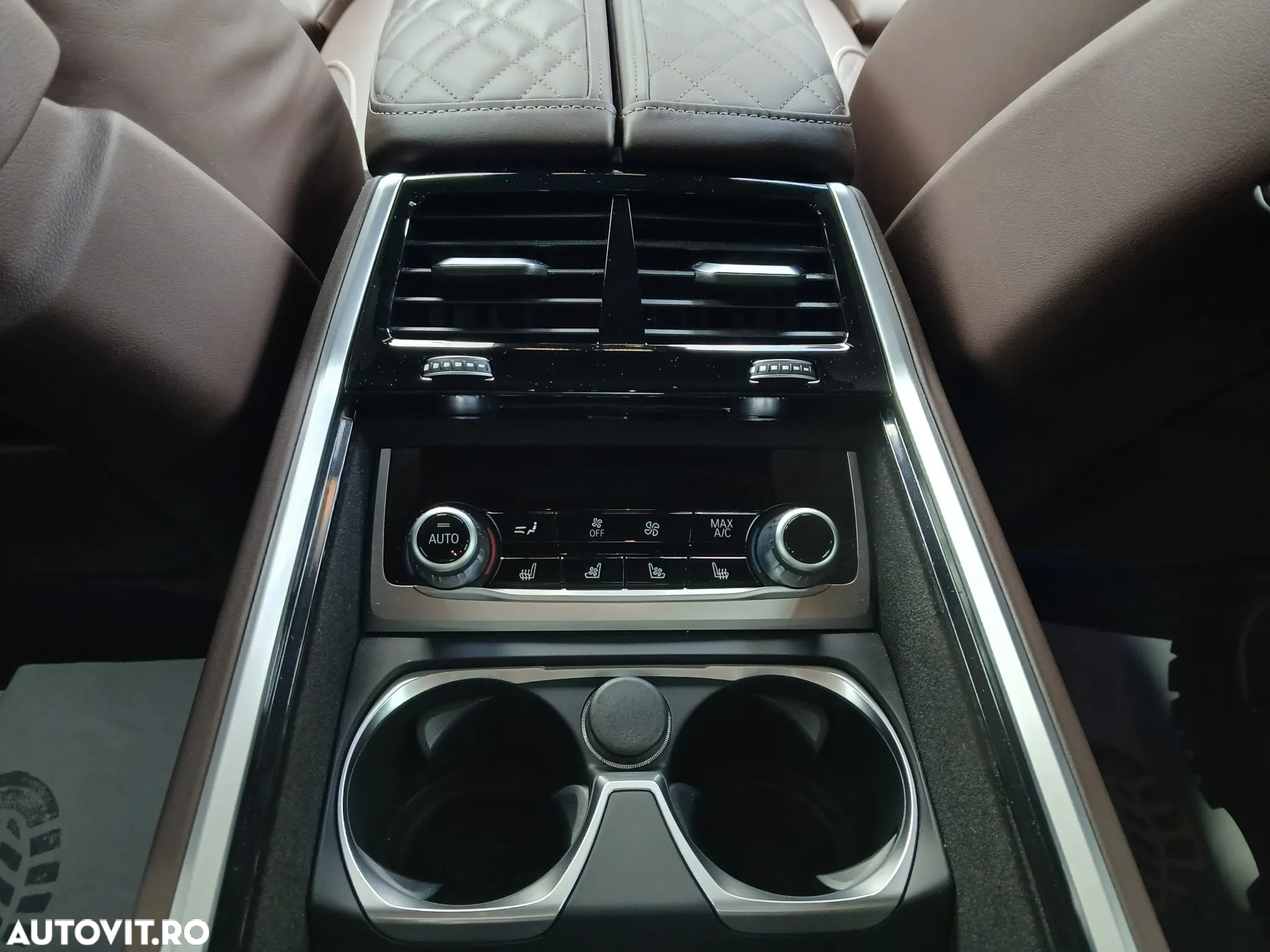 BMW Seria 7 740Li xDrive - 14