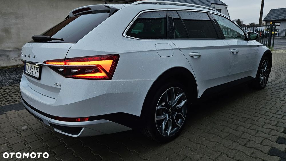 Skoda Superb 2.0 TDI SCR 4x4 Scout DSG - 5