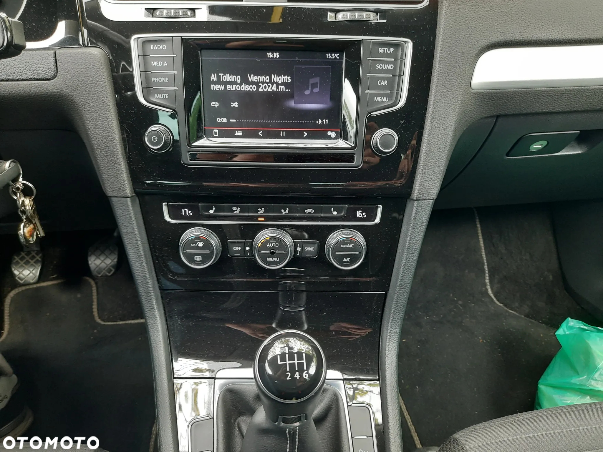 Volkswagen Golf 2.0 BlueTDI Cup - 11