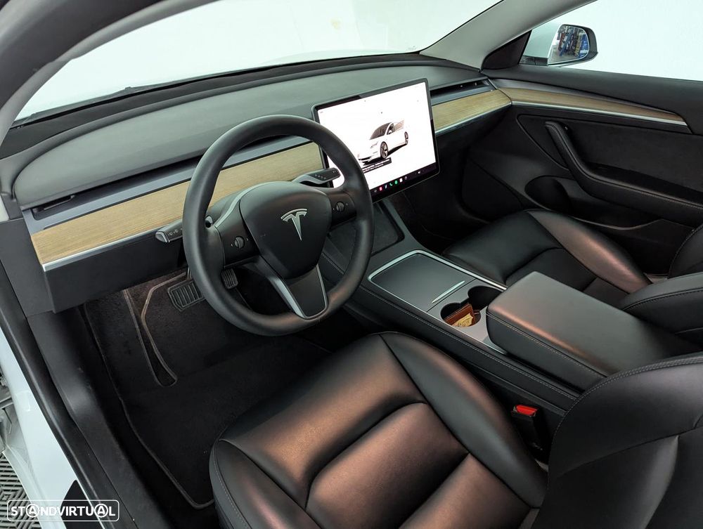 Tesla Model 3 Long Range Tração Traseira - 13