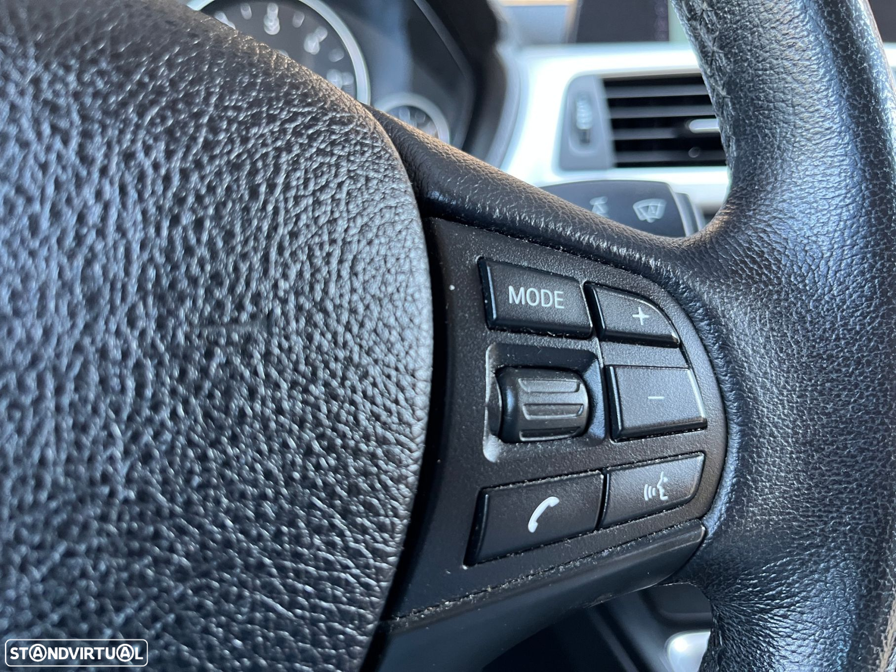 BMW 320 d Touring Auto - 31