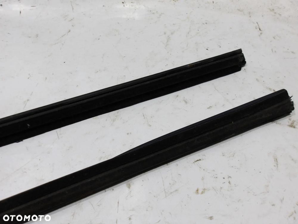 LISTWA ZGARNIAJĄCA LEWA PRAWA BMW E82 E88 M-PAKIET SHADOWLINE F-VAT - 9