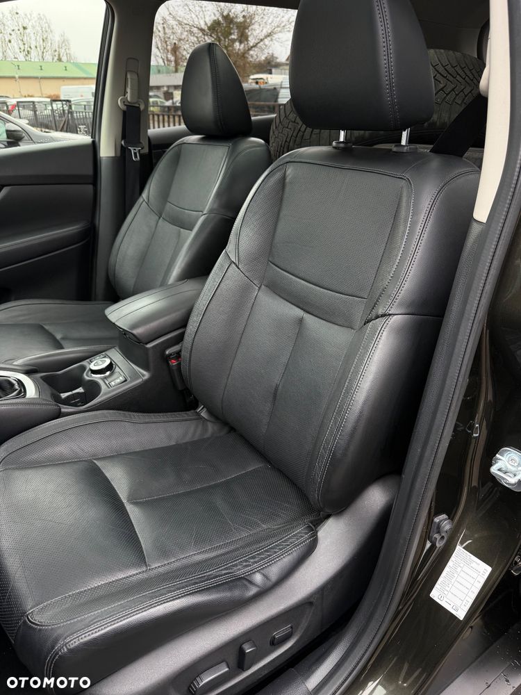 Nissan X-Trail 1.6 DCi Tekna 2WD - 33