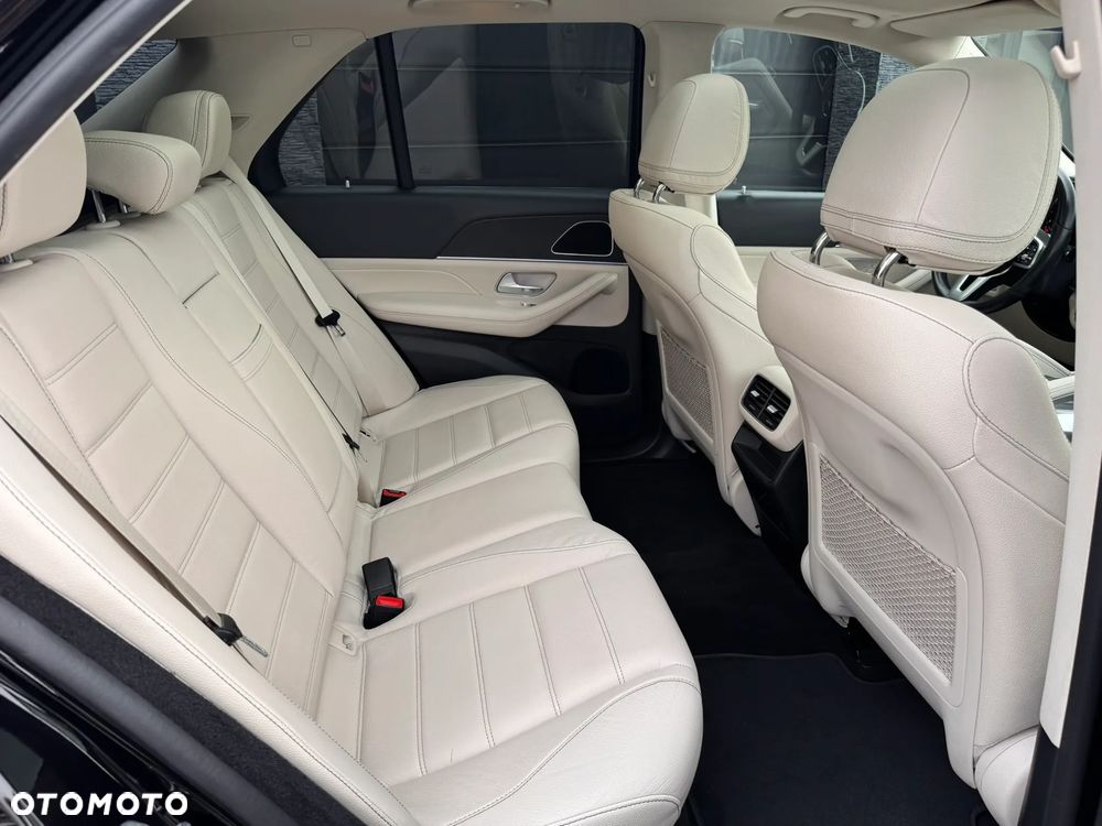 Mercedes-Benz GLE 300 d 4Matic 9G-TRONIC AMG Line - 18
