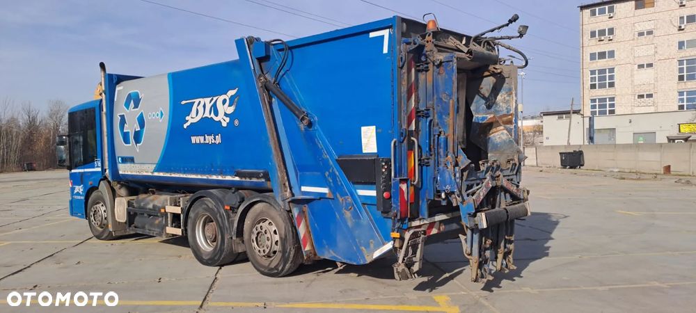 Mercedes-Benz ECONIC - 5