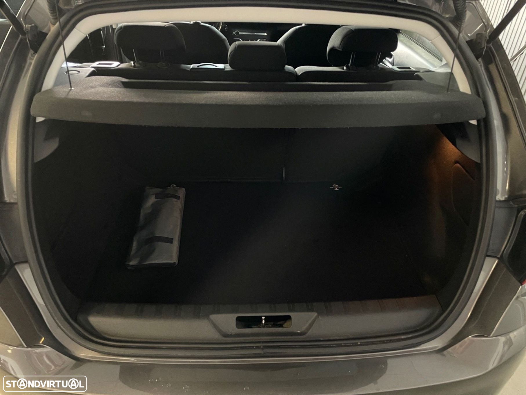 Peugeot 308 1.5 BlueHDi Style - 29