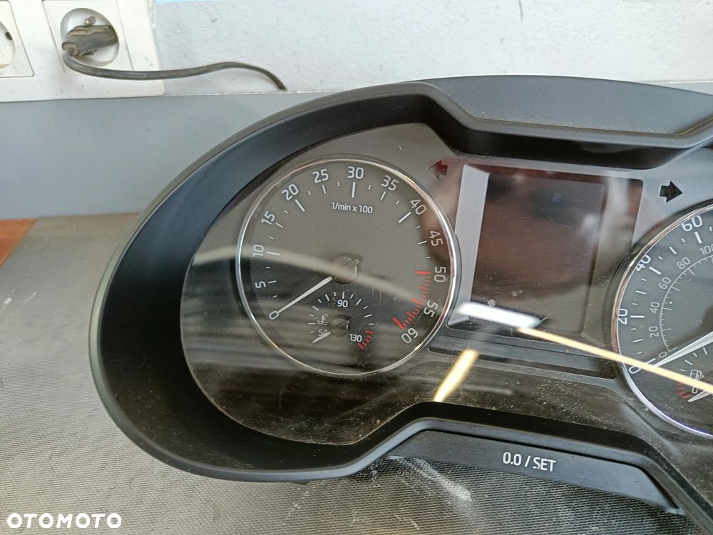 Licznik Zegary Skoda Octavia 3 III Diesel 5E0920981 - 3
