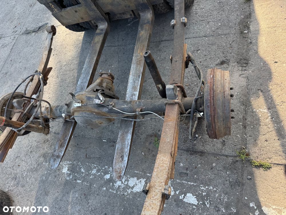 Toyota hilux VIII 8 most tył tylni resory piór resor prawy lewy  41110-OK840 - 4