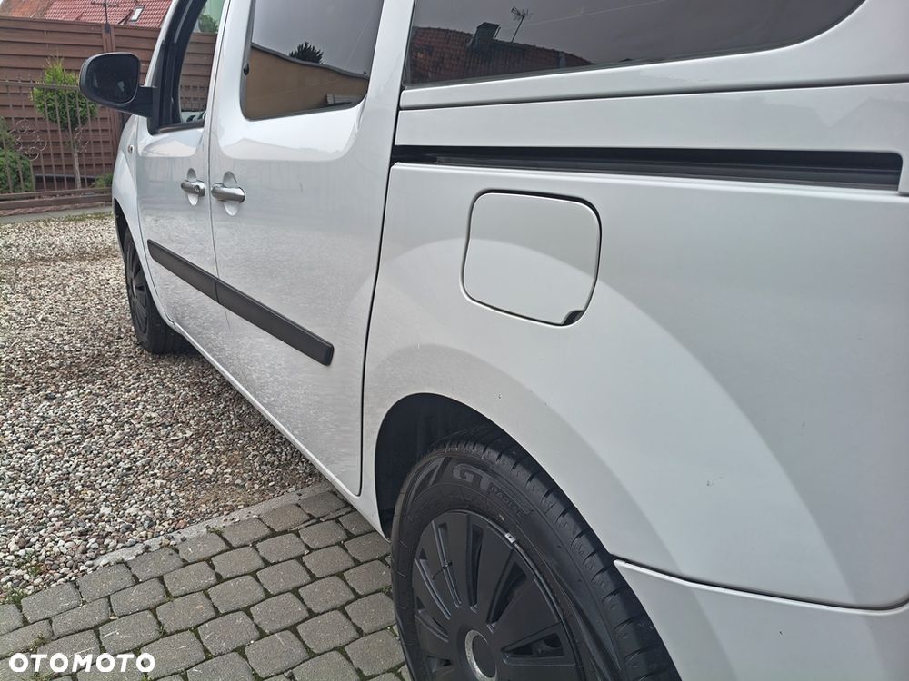 Renault Kangoo dCi 110 FAP Luxe - 16