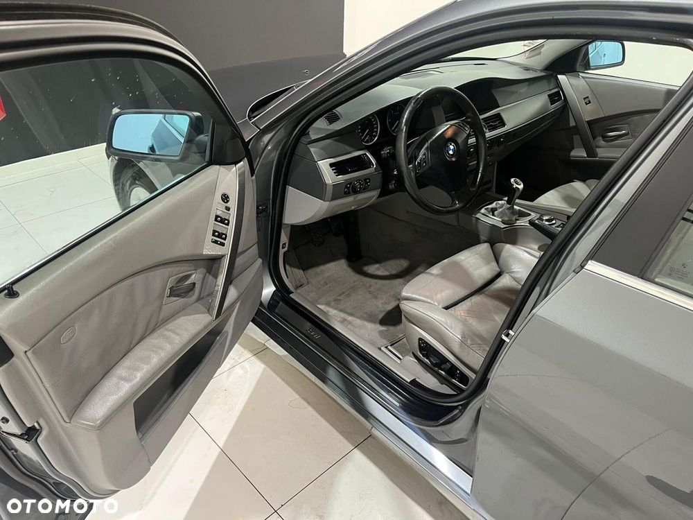 BMW Seria 5 - 34