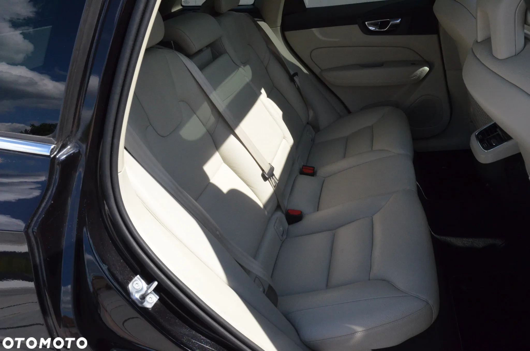 Volvo XC 60 T5 AWD Inscription - 23