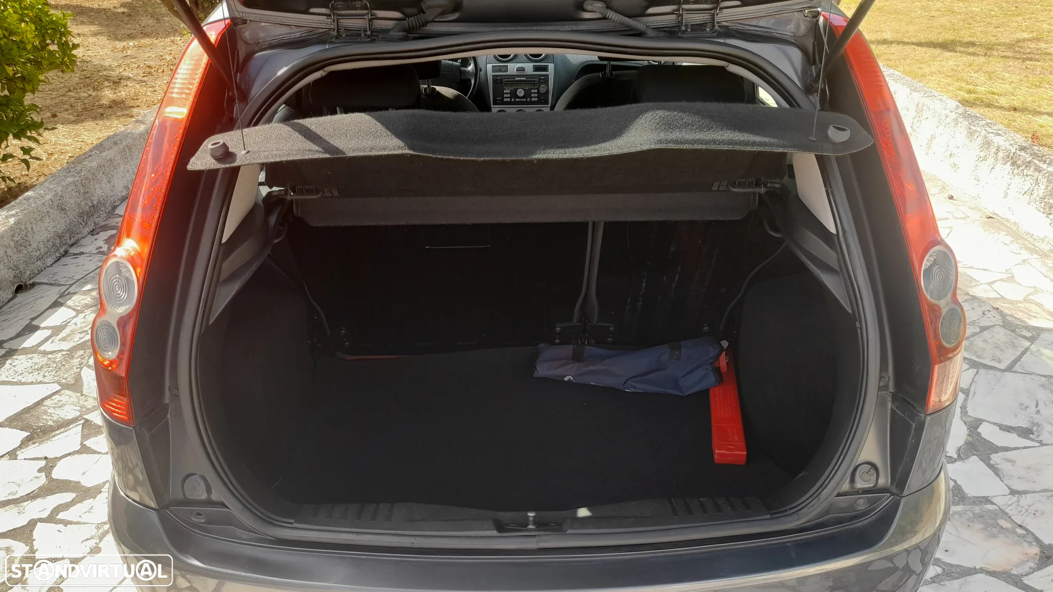 Ford Fiesta 1.4 TDCi Trend - 30