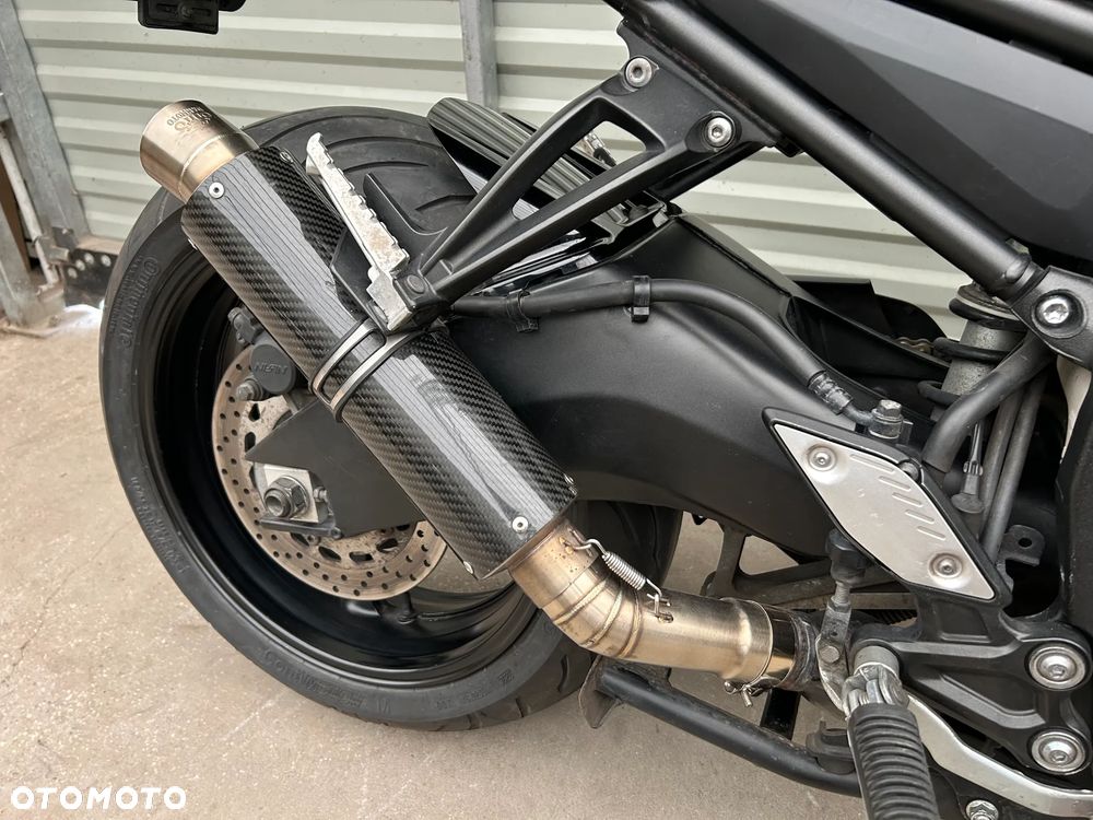Yamaha FZ8 - 18