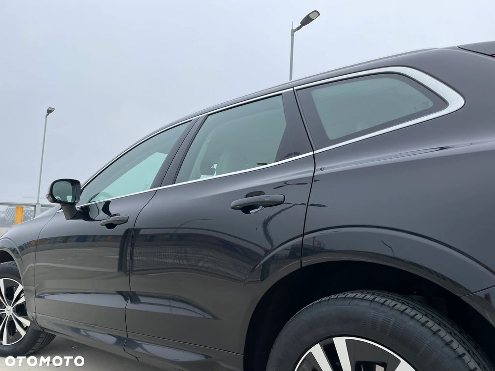 Volvo XC 60 B5 D AWD Inscription - 18