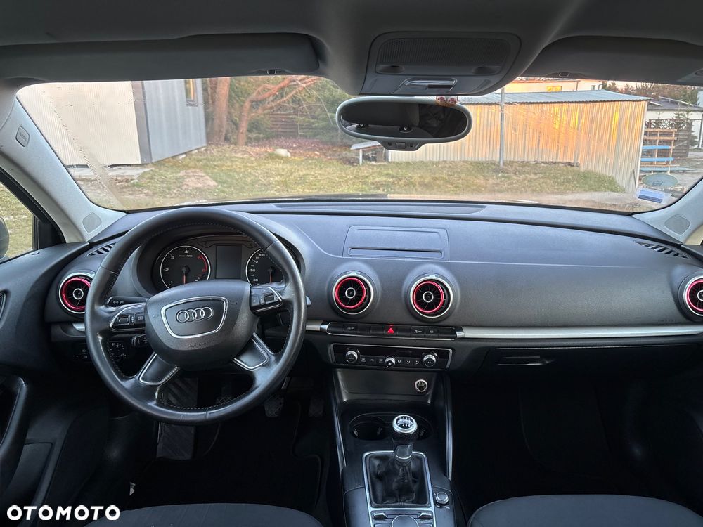 Audi A3 Sportback 1.6 TDI Ambition - 9
