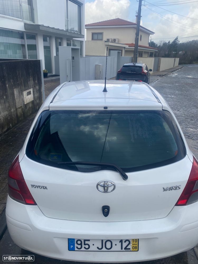 Toyota Yaris 1.4 D-4D Comfort+AC - 2