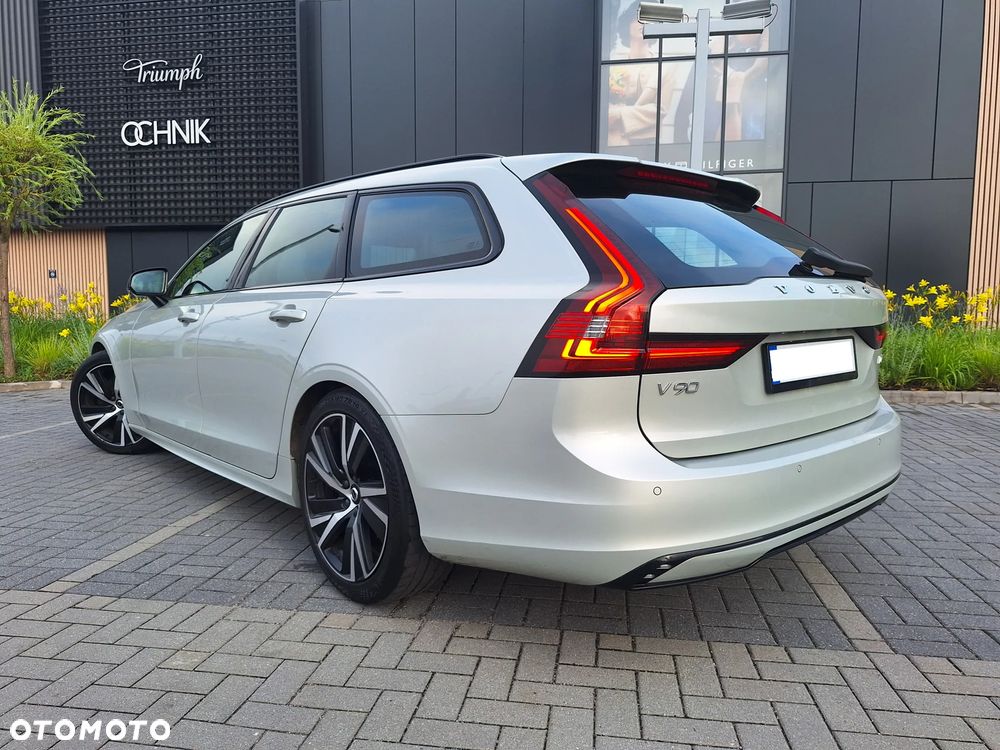 Volvo V90 D4 R-Design - 9
