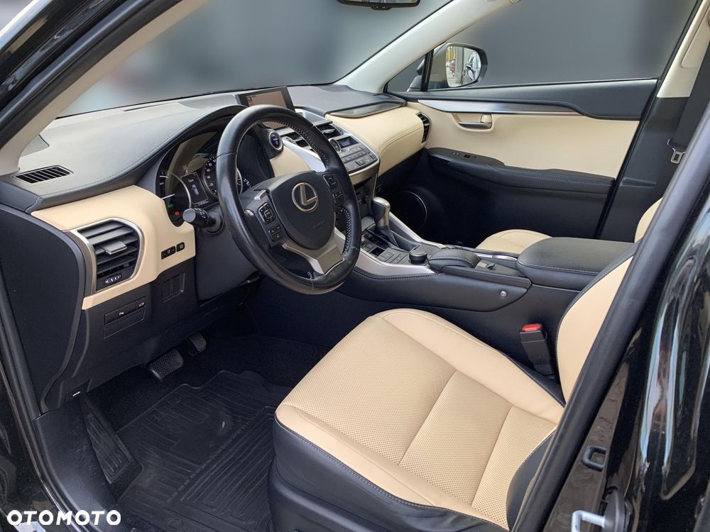 Lexus NX 300h Comfort AWD - 14