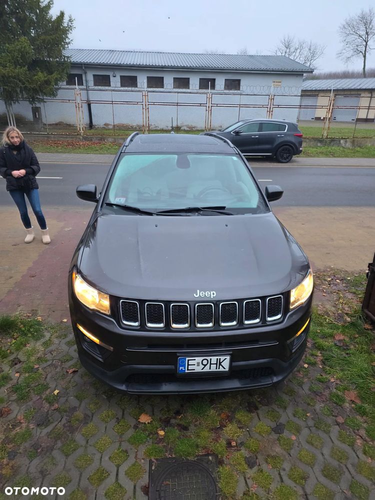 Jeep Compass - 1