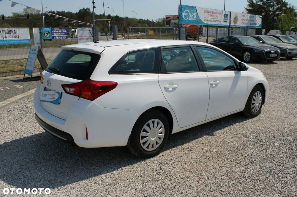 Toyota Auris - 6