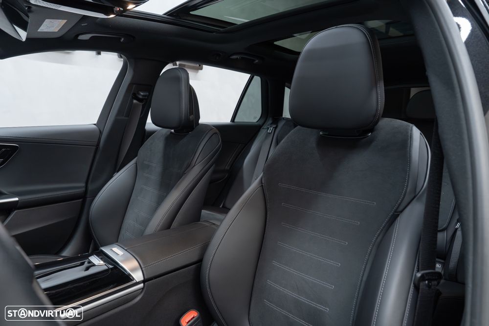 Mercedes-Benz C 300 e AMG Line - 26