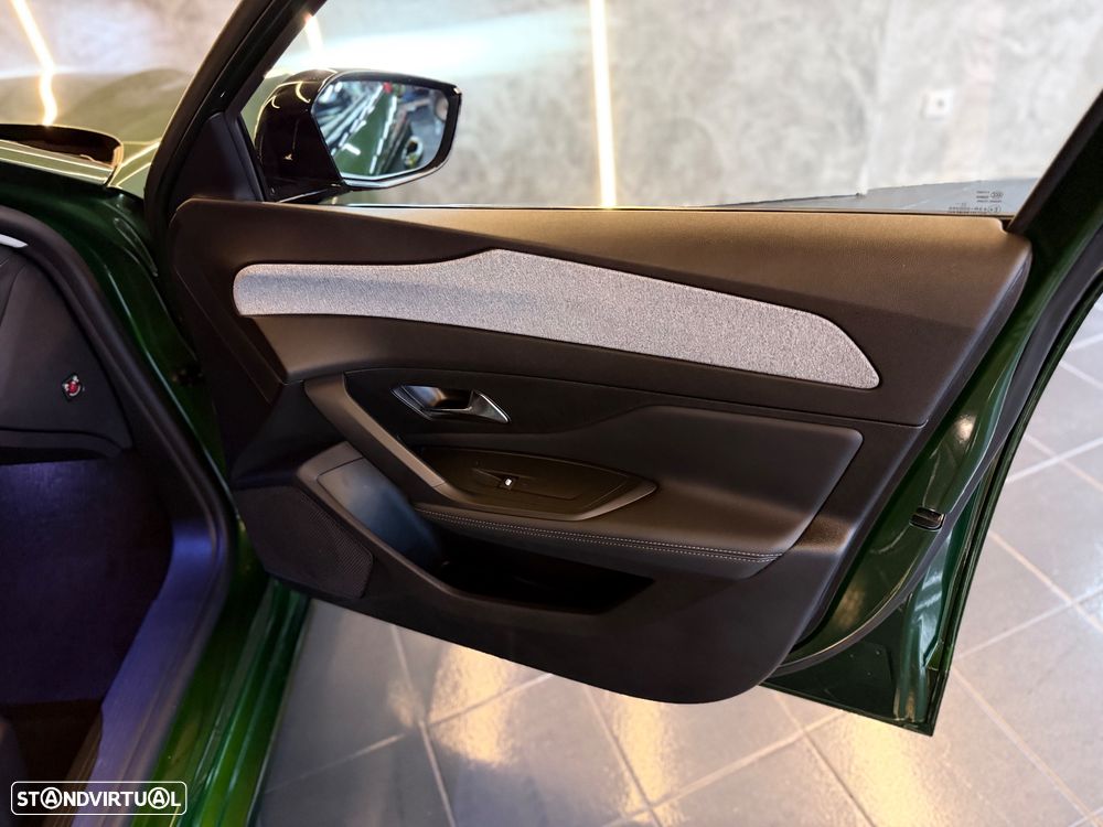 Peugeot e-308 58 kWh Allure - 30