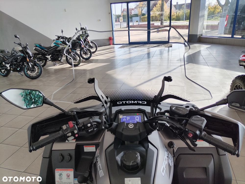 CFMoto CForce - 8