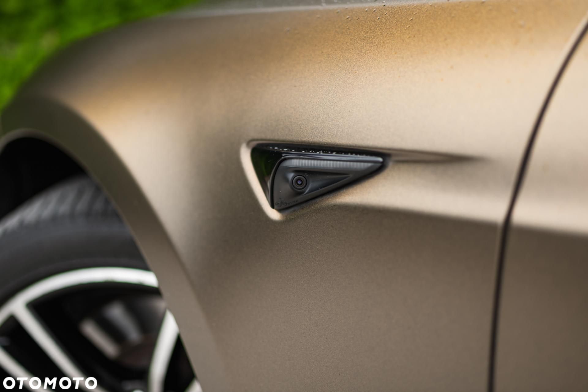 Tesla Model S - 39